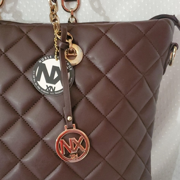 FREE SHIPPING 💕 QUILTED TOTE BAG - Picture 2 of 6